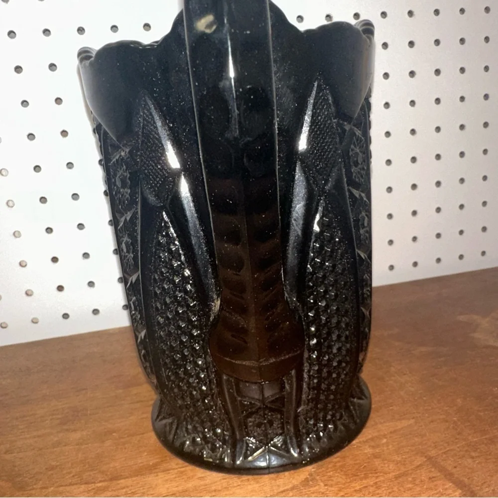 Vintage Indiana Glass black monarch tiara pitcher - Picture 3 of 6